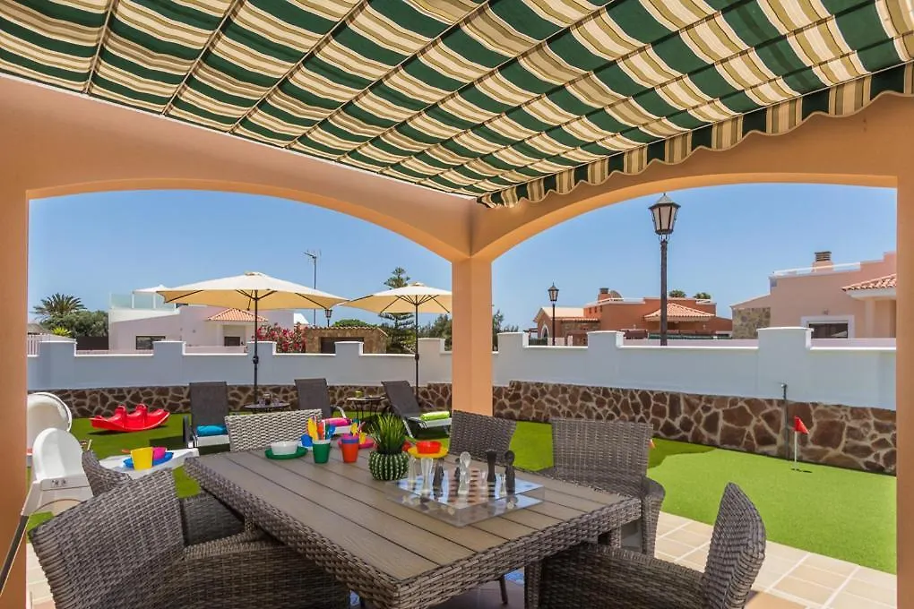 Perfect For Family Holidays With Private Pool, Near Beach And Golf- Villa Ashley كوستا دي أنتيجوا 0*,